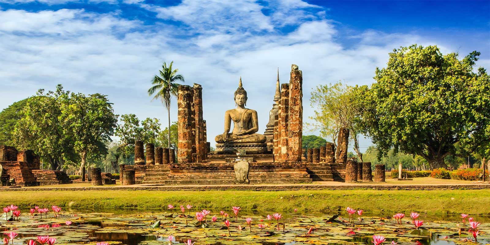Wat Mahathat buddha statue in Sukhothai, Thailand