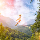 Pair ziplining