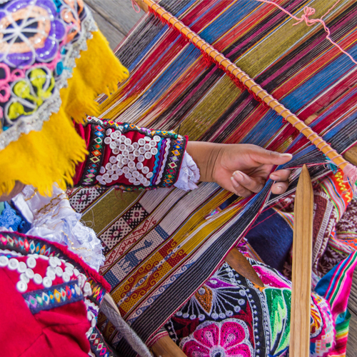 Weavers trail in Peru