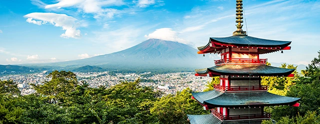 Panorama of Chureito Temple & Mount Fuji in Japan