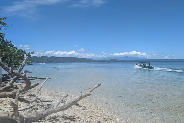 Tranquil beach at Puerto Viejo, Costa Rica